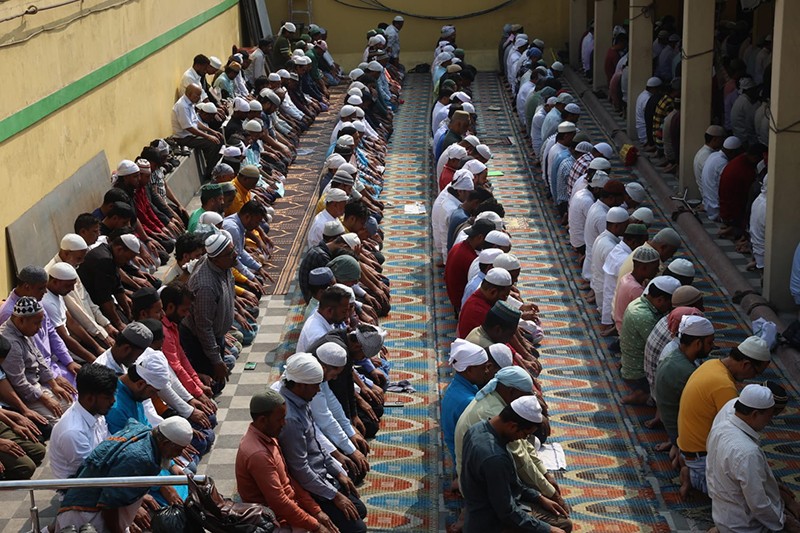 In Images: Thousands gather in Kolkata mosque on first Friday of Ramadan