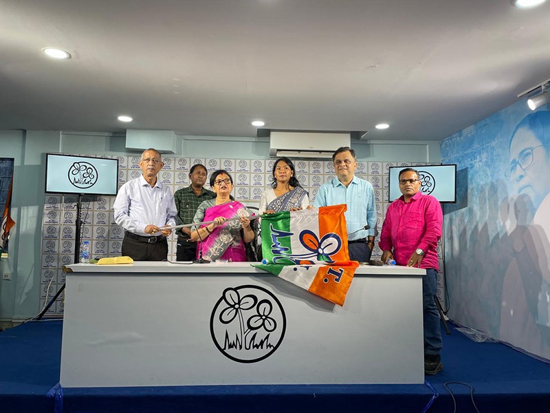 In Images: Indian athlete Swapna Barman joins TMC ahead of Bengal polls