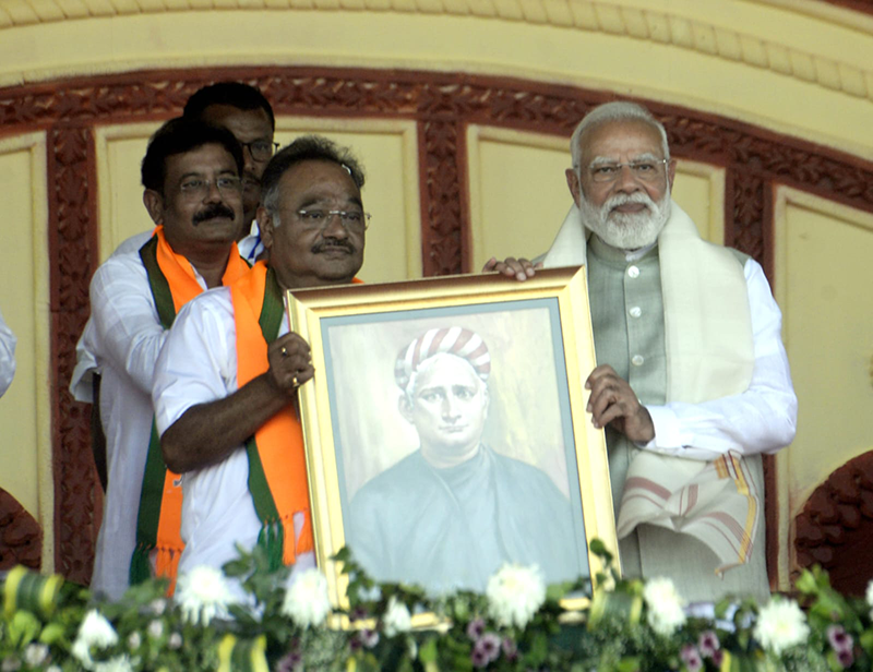 In Images: In Kolkata PM Modi launches blistering attack on TMC at Brigade rally