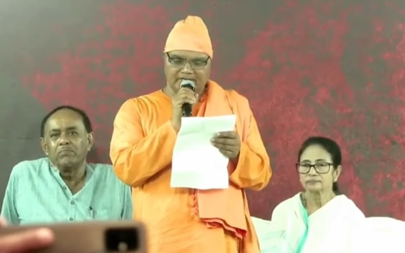 Mission denies association with ‘monk’ who criticised SIR while sharing stage with Mamata Banerjee.