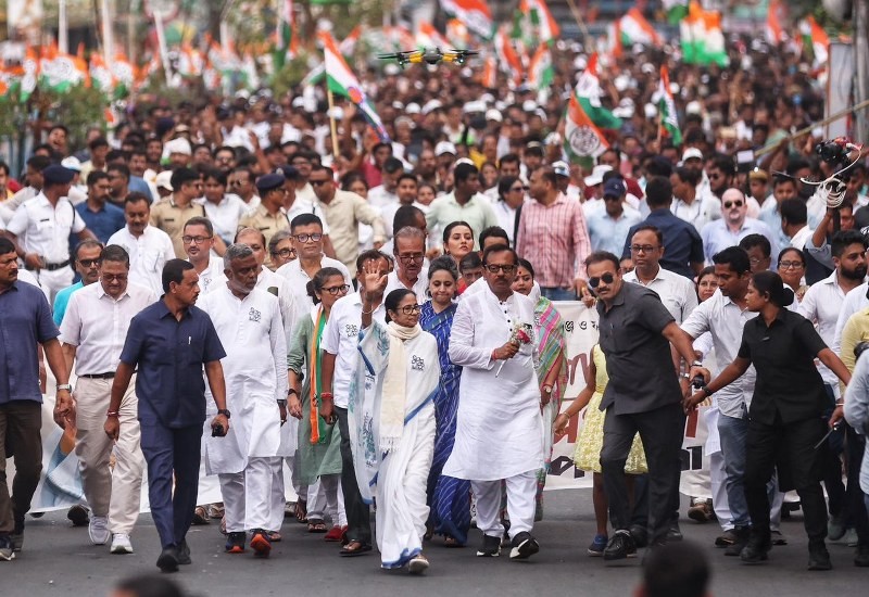 In images: Mamata Banerjee’s final campaign blitz from South Kolkata's Jadavpur to Gopal Nagar ahead of April 29 polls