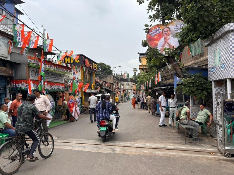 In Images: Barricades removed outside Mamata Banerjee’s Kolkata home, public access restored