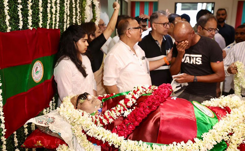 Bengal CM Suvendu Adhikari pays tributes to Mohun Bagan stalwart Tutu Bose