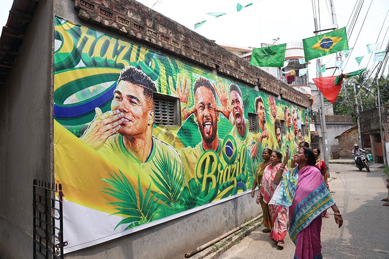 Football Fever Paints Kolkata Walls Ahead of World Cup
