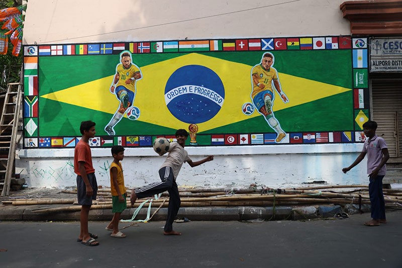 In Images: Kolkata's streets turn yellow and green as Neymar, Raphinha World Cup murals come alive