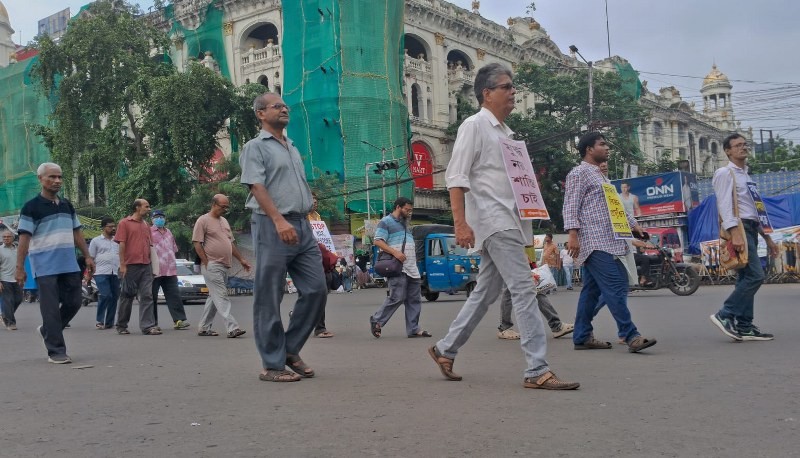 Hiroshima Day: Kolkata rally remembers atomic bombing, raises call for peace