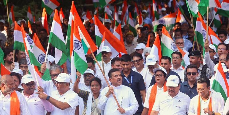In Images: CM Suvendu Adhikari leads Tiranga Yatra in Kolkata