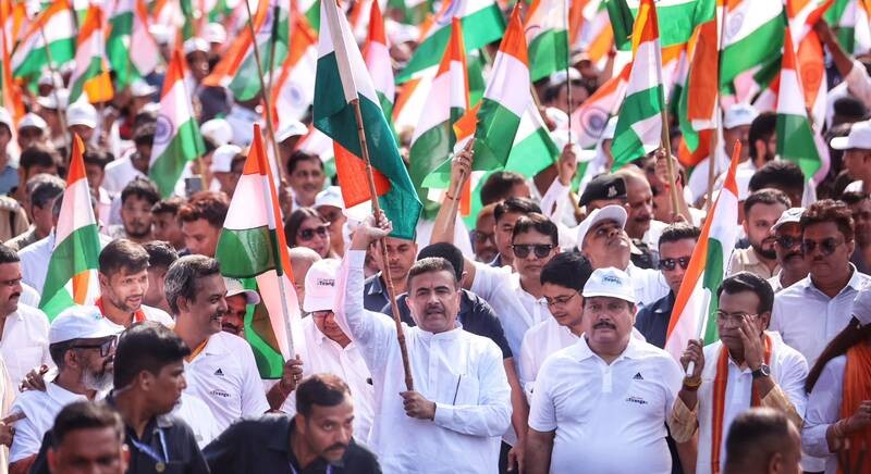 In Images: CM Suvendu Adhikari leads Tiranga Yatra in Kolkata