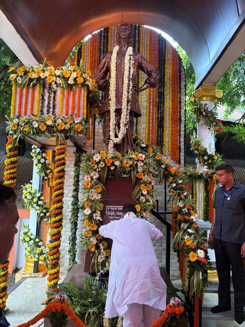 In Images: Suvendu Adhikari pays tribute to Khudiram Bose in Keshpur