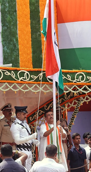 In Images: Kolkata’s Red Road comes alive with Independence Day parade, tableaux and drills