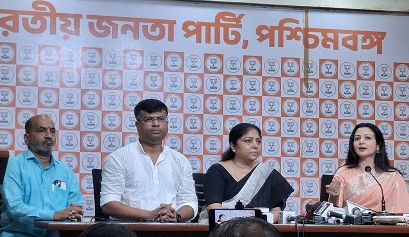 In Images: Koel Mallick files Rajya Sabha nomination; Suvendu Adhikari, Samik Bhattacharya by her side