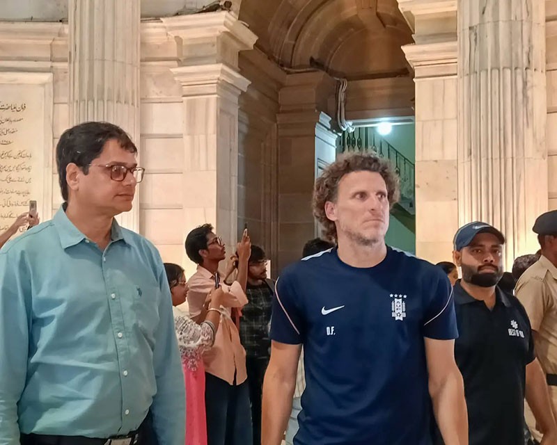 In Images: Uruguay football team explores Victoria Memorial’s grandeur in Kolkata