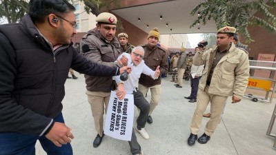 Dragged by police outside Amit Shah’s office! 8 TMC MPs detained as ED row explodes