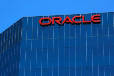 Oracle building hit in Dubai: Missile debris sparks panic — What really happened?