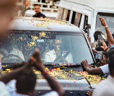 Vijay’s TVK makes fresh bid for majority, reaches out to AMMK lone MLA amid Tamil Nadu deadlock