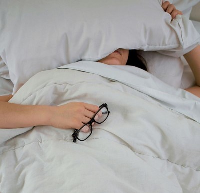 Sleeping less than 6 hours or more than 8 hours could speed up ageing, study finds