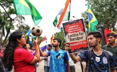 In Images: Kolkata football fans protest at Esplanade over Baruipur rape and murder case