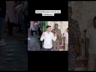 Abhishek Banerjee casts his vote in Bhabanipur